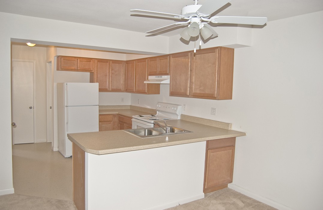 Lanai Apartments For Rent in Metairie, LA 1 & 2 Bedroom Apartments